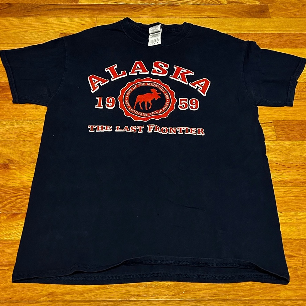 medium alaska t shirt